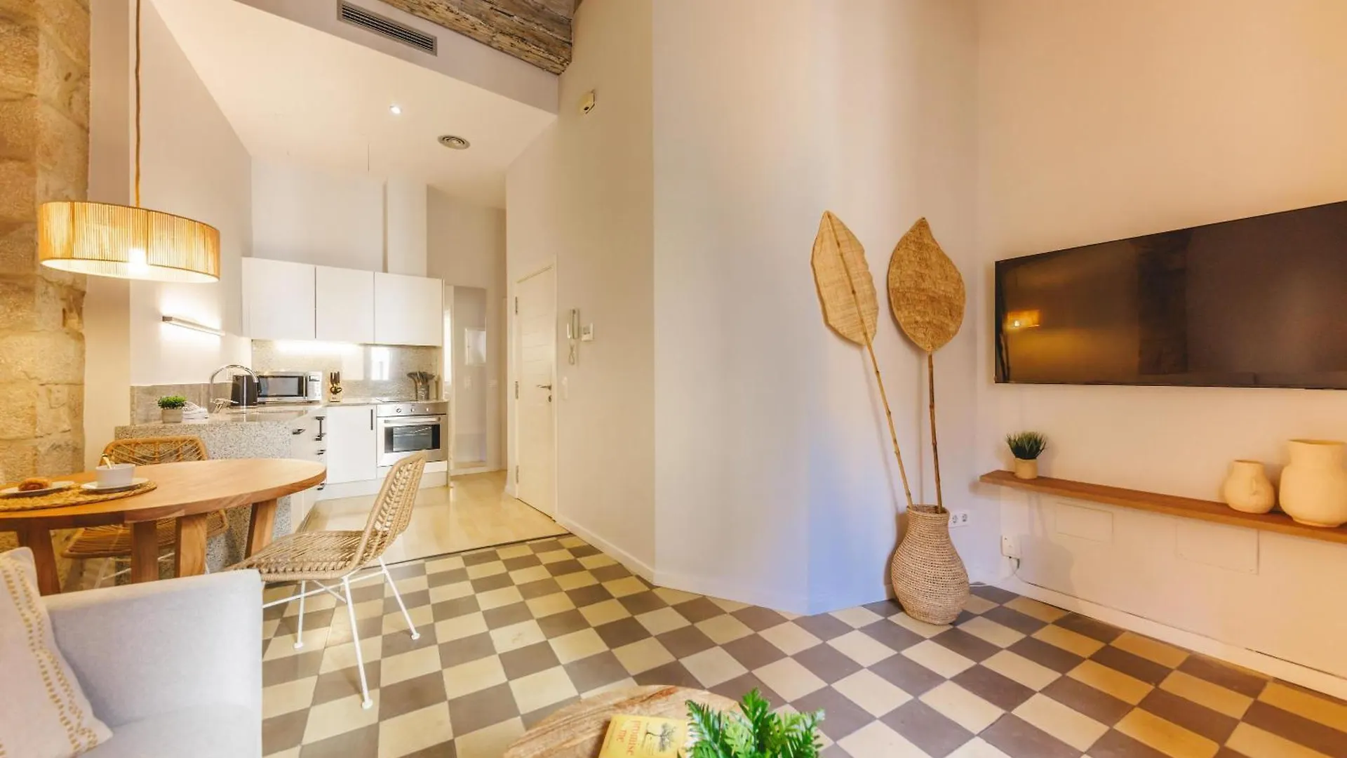 Bravissimo Calderers La Lleona, Heart Of The Barri Vell Apartment Girona